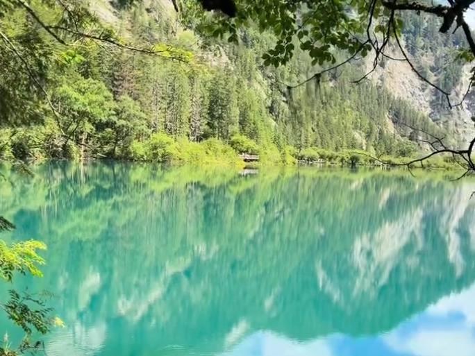Sichuan's Hidden Gem: Exploring Shenxianchi, the 'Mini Jiuzhaigou'