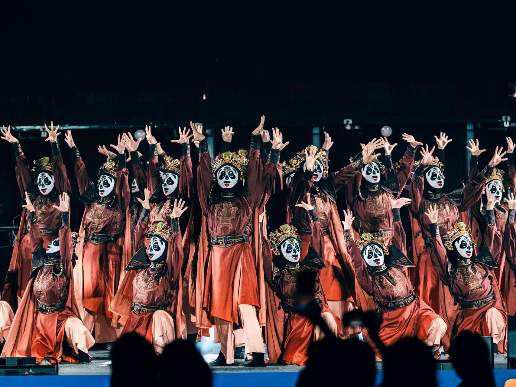 Sichuan: AI Robots to Perform Traditional Face-Changing Opera